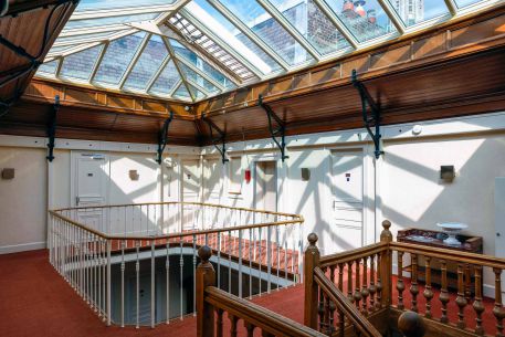 Dernier étage Grand hôtel de l'Univer