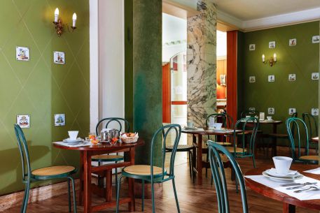 Salle de petit déjeuner à Amiens